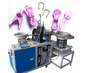 Mașină de asamblare automată a ansamblului de imbracaminte